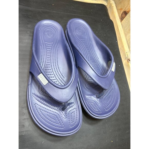 Crocs Mens Navy Blue Flip Flops Size M12 Comfortable Lightweight Casual Sandals - Picture 3 of 7